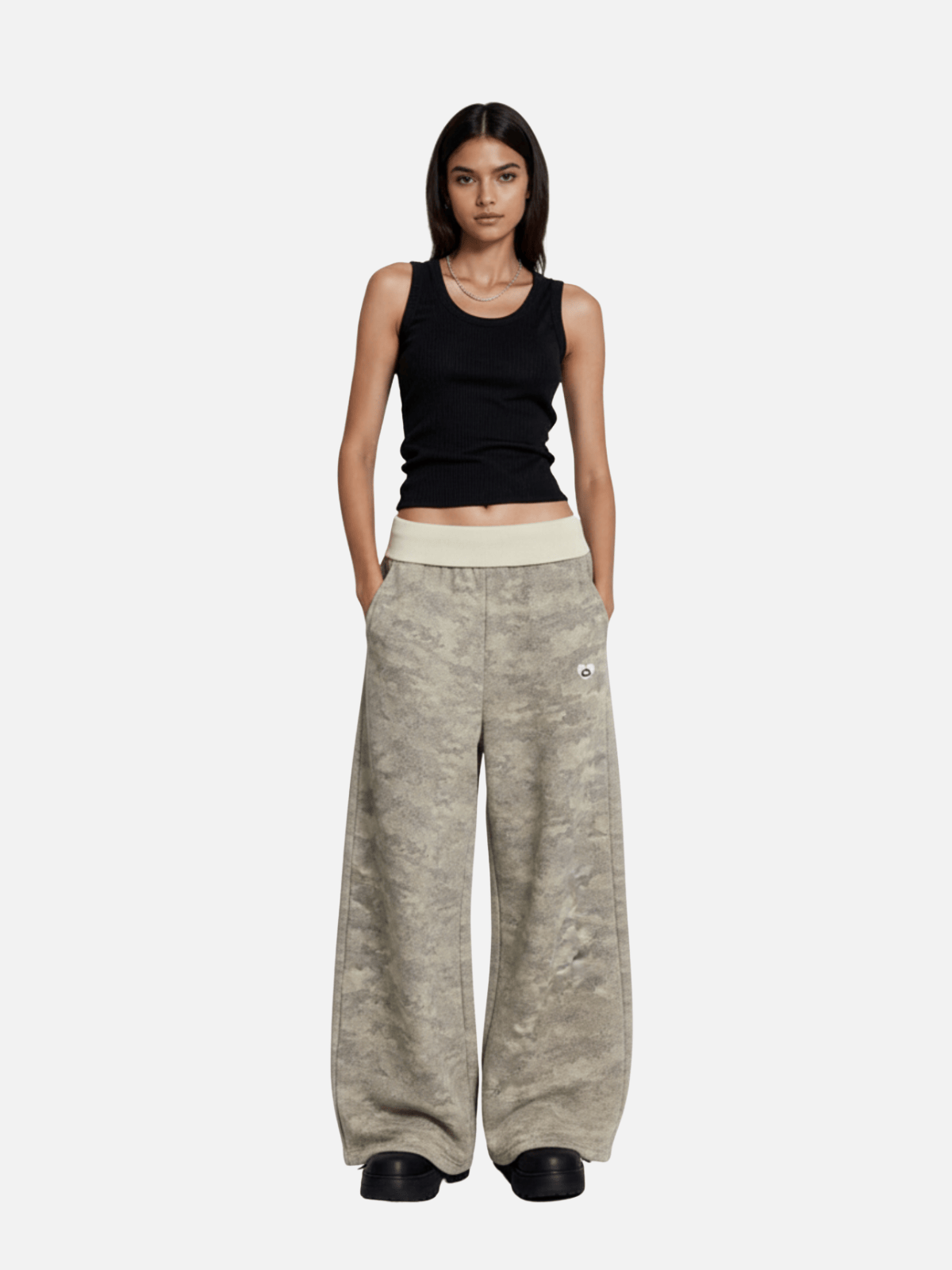 Aelfric Eden Camo Baggy Sweatpants