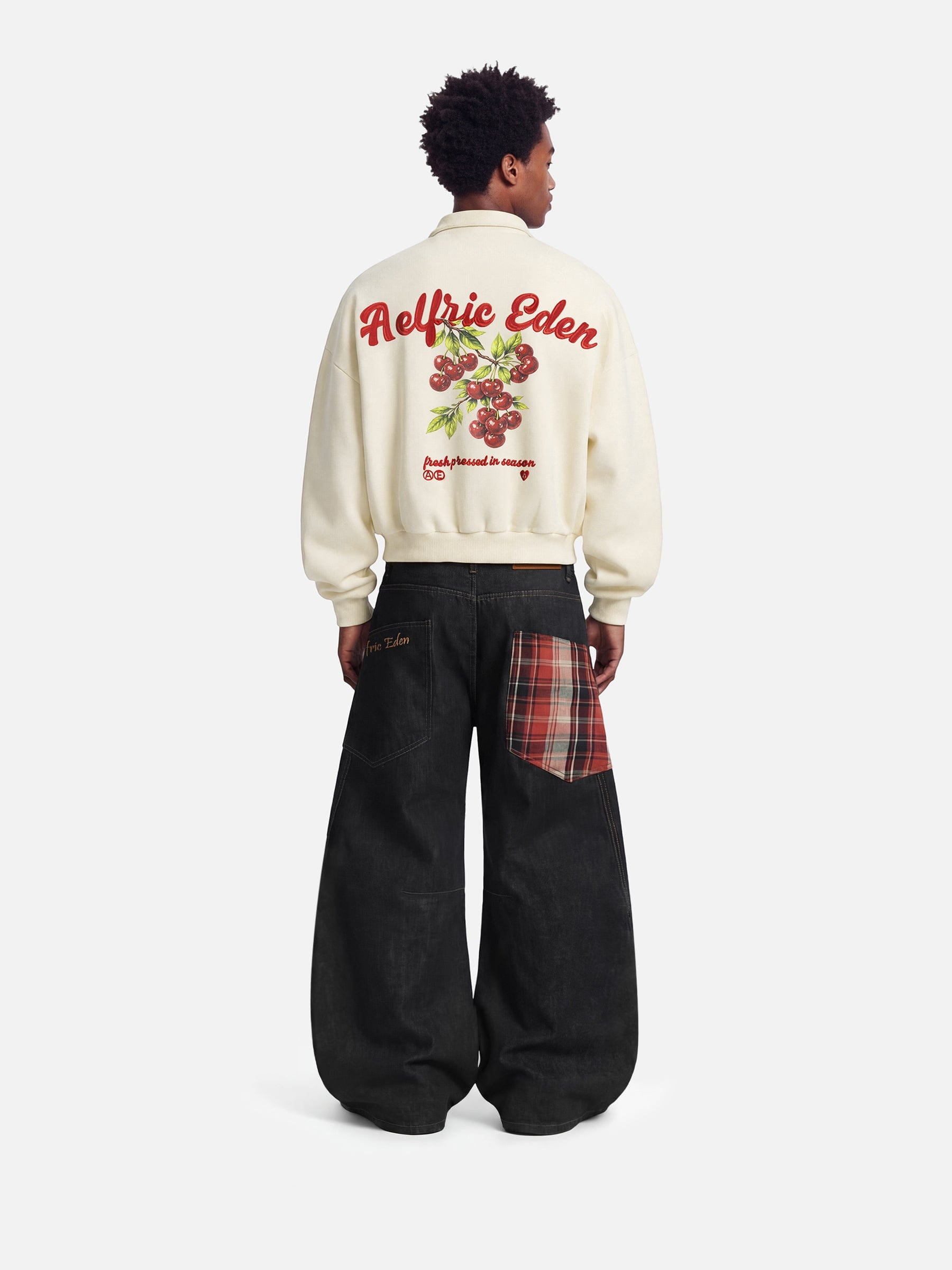 [Pre-Order] Aelfric Eden Cherry Graphic Zip Up Sweatshirt